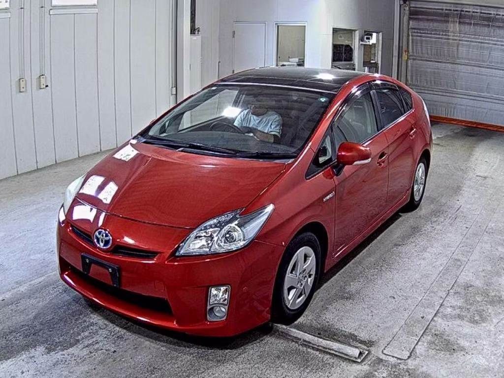 TOYOTA PRIUS