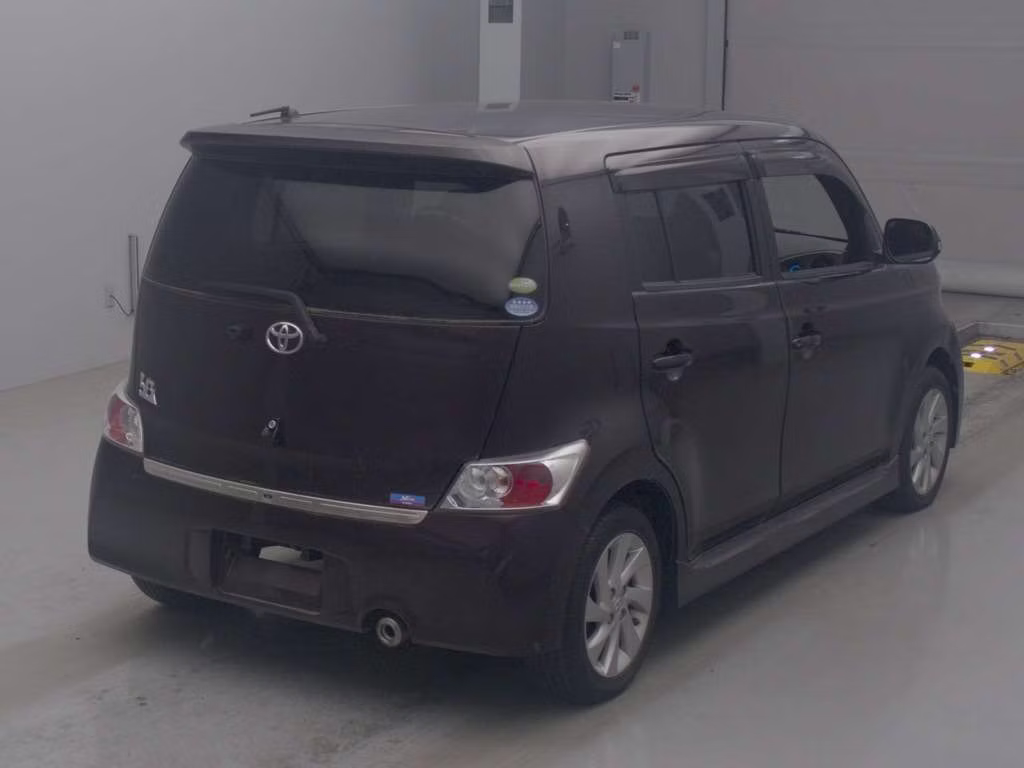 TOYOTA BB