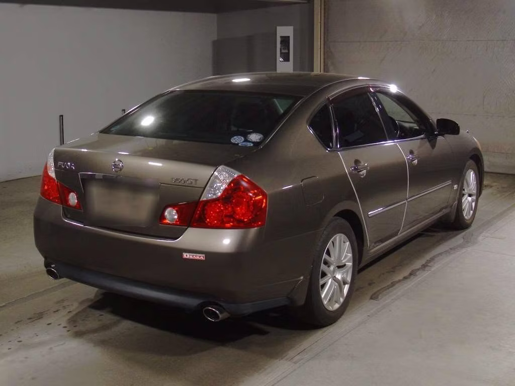 NISSAN FUGA