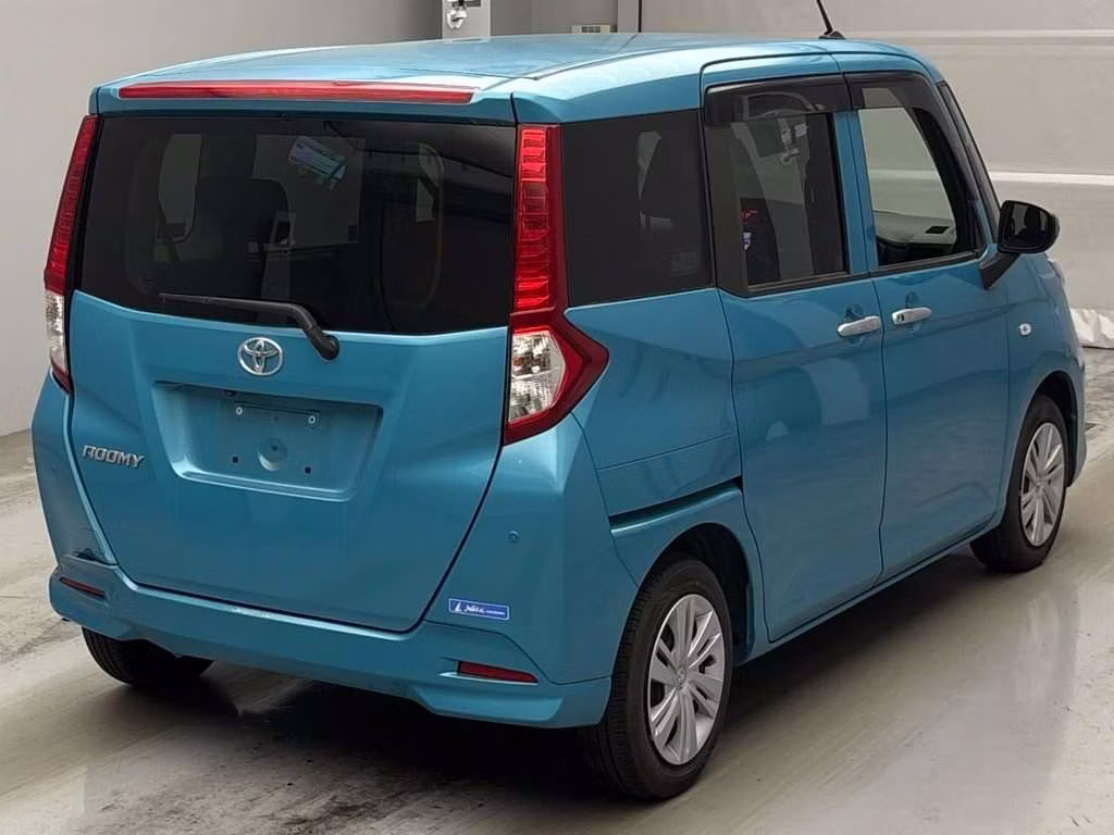 TOYOTA ROOMY