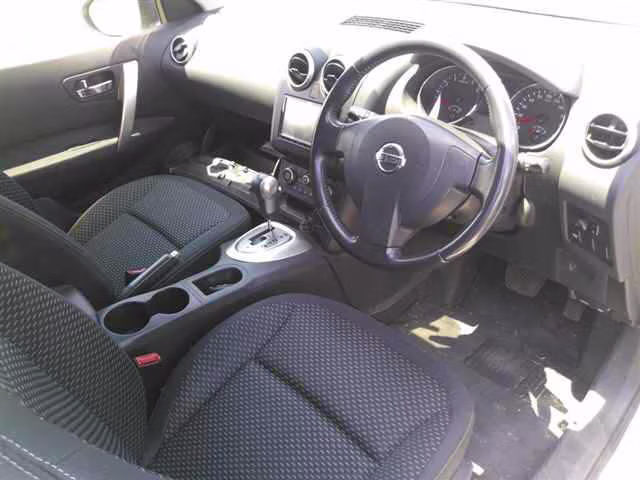 NISSAN DUALIS