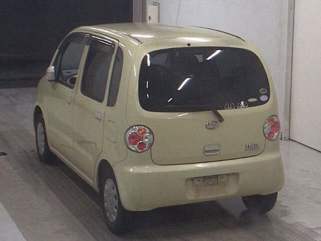 DAIHATSU MOVE LATTE