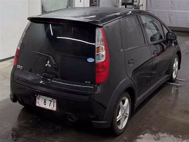 MITSUBISHI COLT