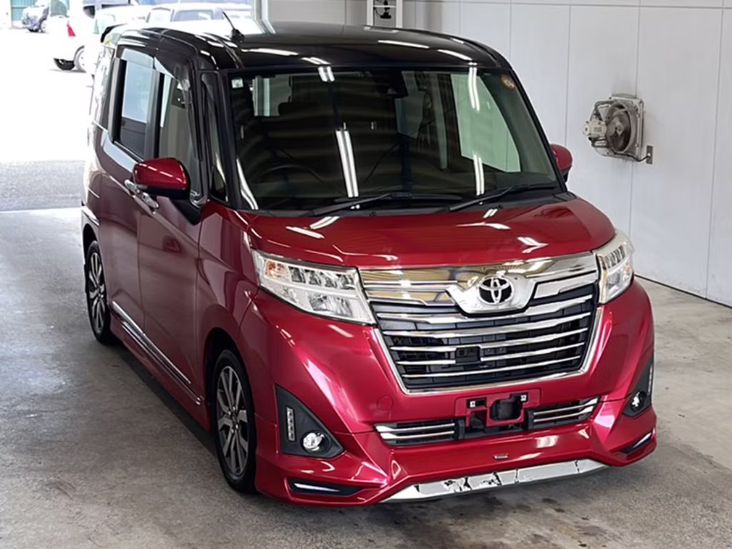 TOYOTA ROOMY