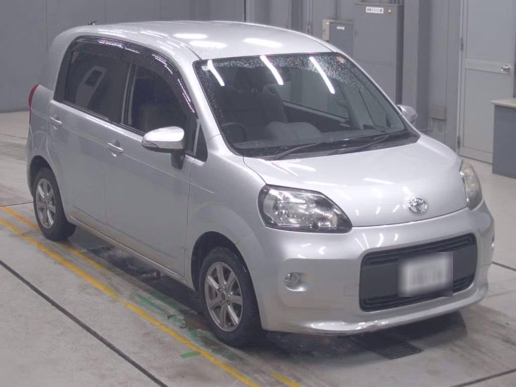 TOYOTA PORTE