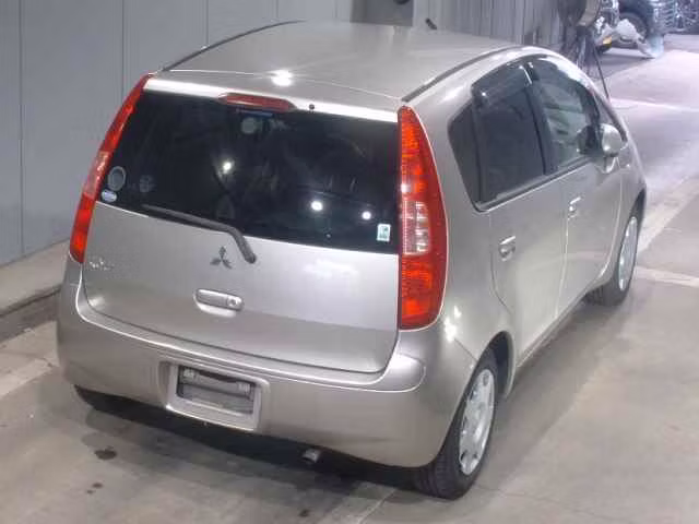 MITSUBISHI COLT