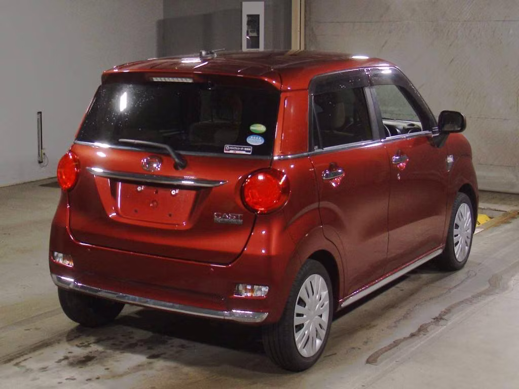 DAIHATSU CAST
