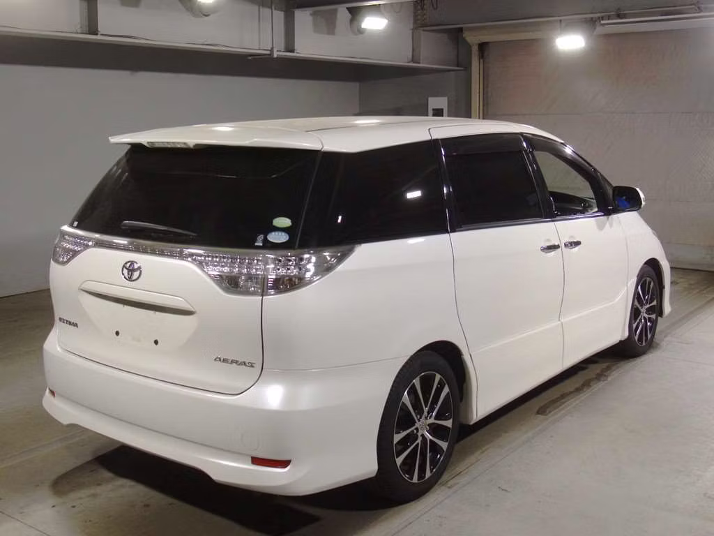 TOYOTA ESTIMA
