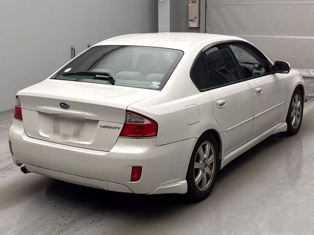 SUBARU LEGACY B4