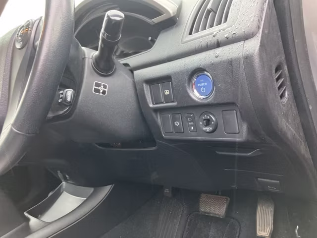 TOYOTA SAI