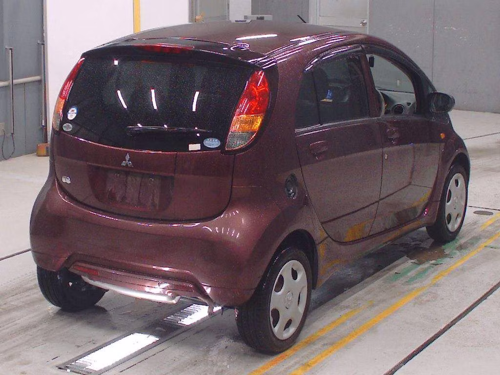 MITSUBISHI I
