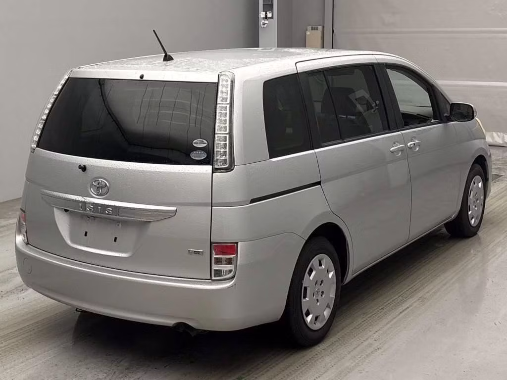 TOYOTA ISIS