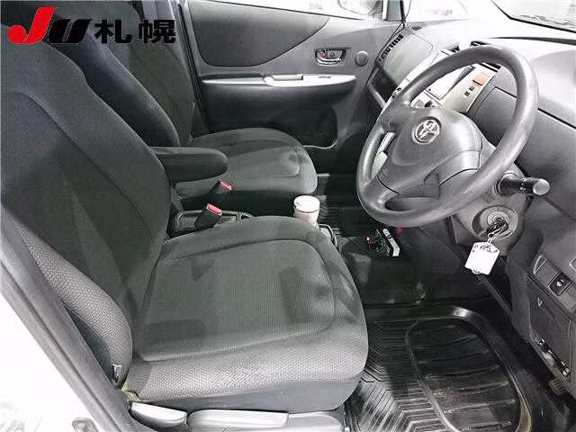 TOYOTA RACTIS
