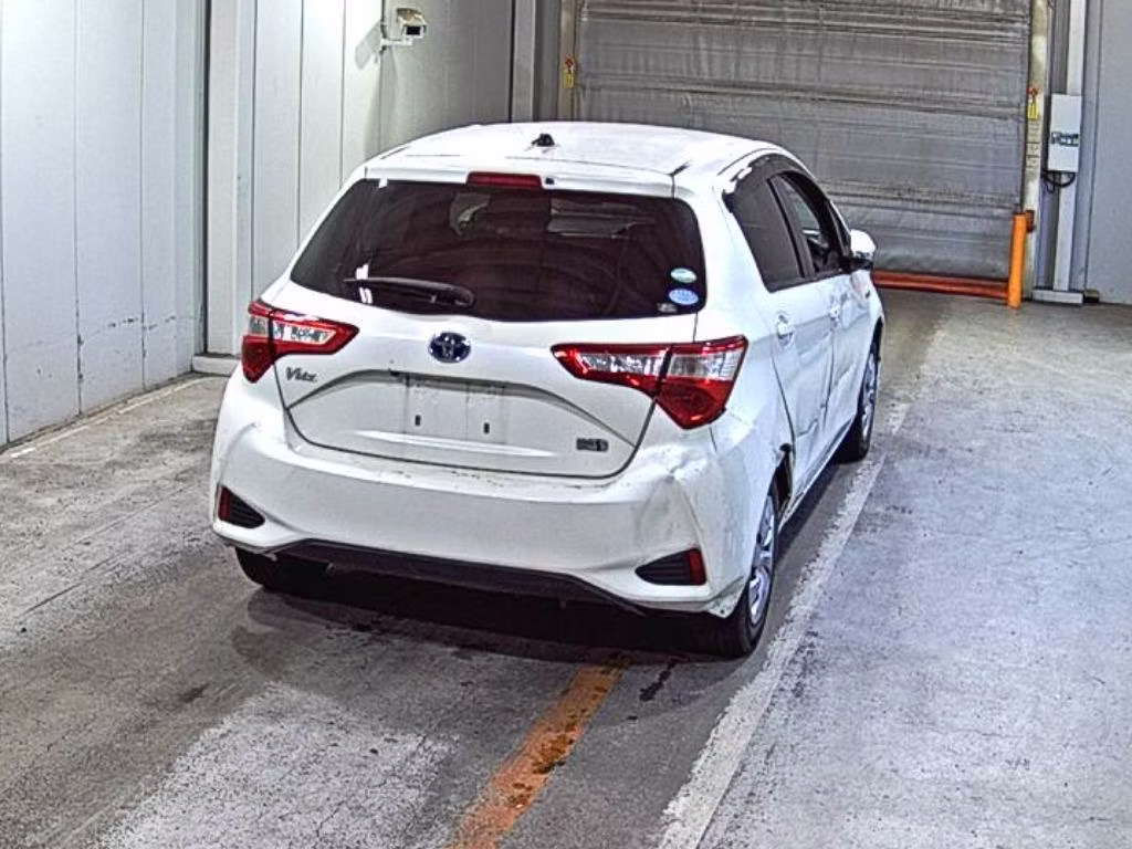 TOYOTA VITZ