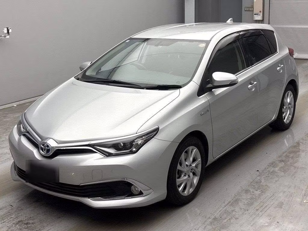 TOYOTA AURIS