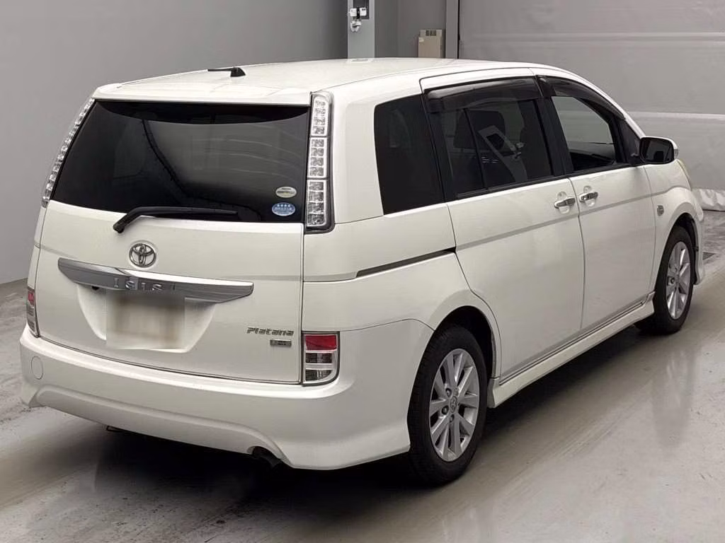 TOYOTA ISIS