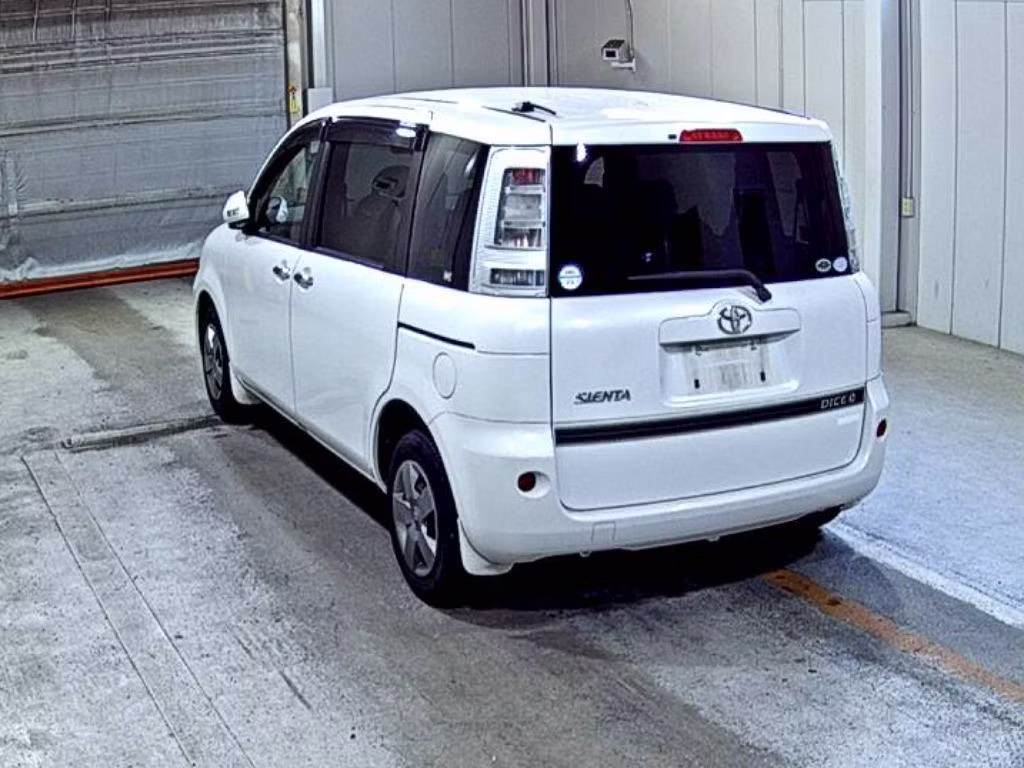 TOYOTA SIENTA