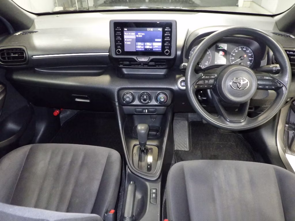 TOYOTA YARIS