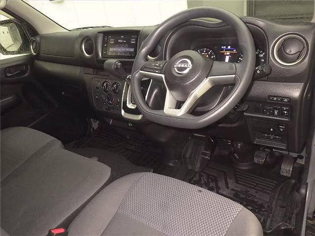 NISSAN CARAVAN