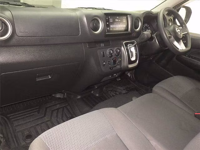 NISSAN CARAVAN