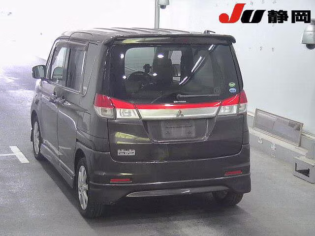 MITSUBISHI DELICA D:2