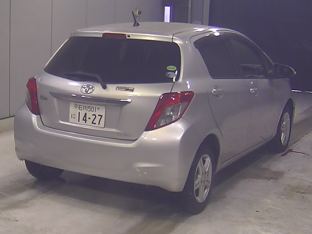 TOYOTA VITZ