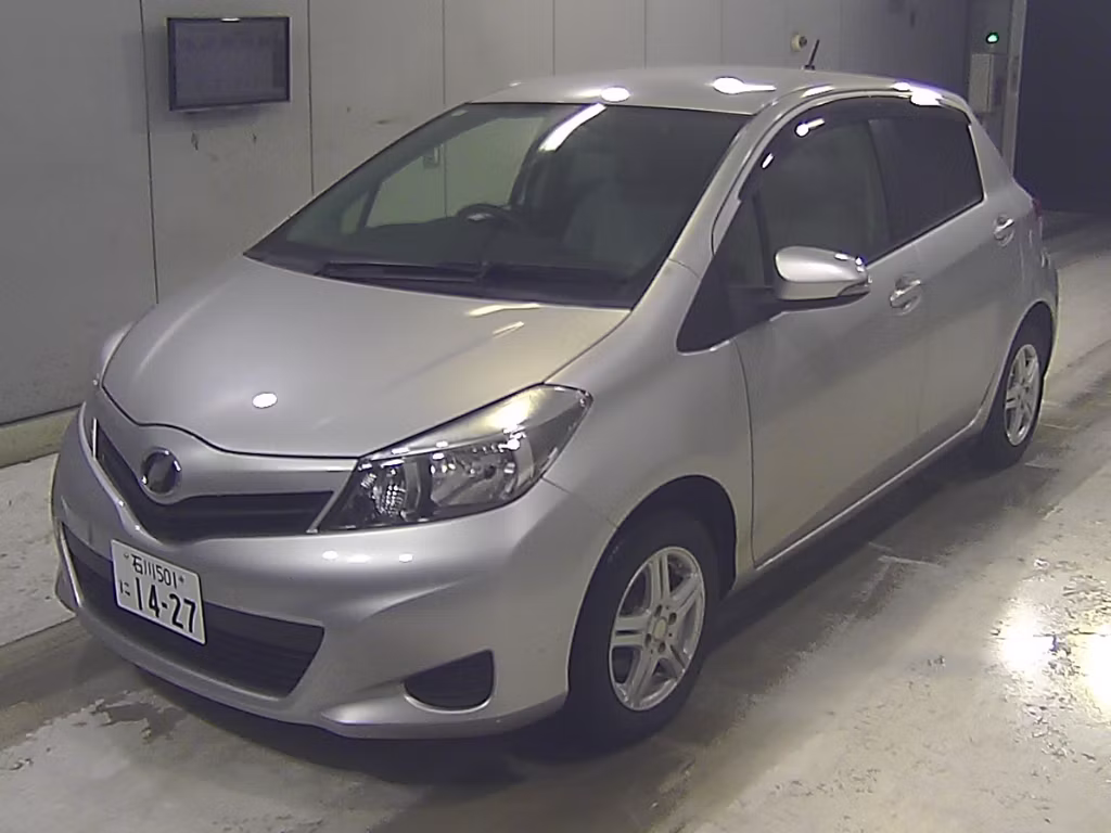 TOYOTA VITZ