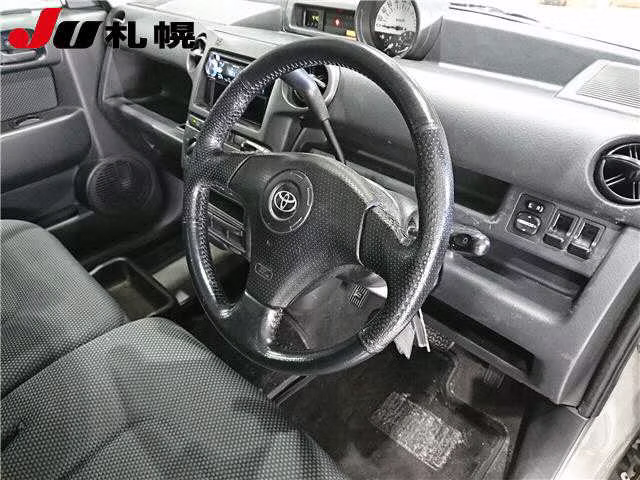 TOYOTA BB
