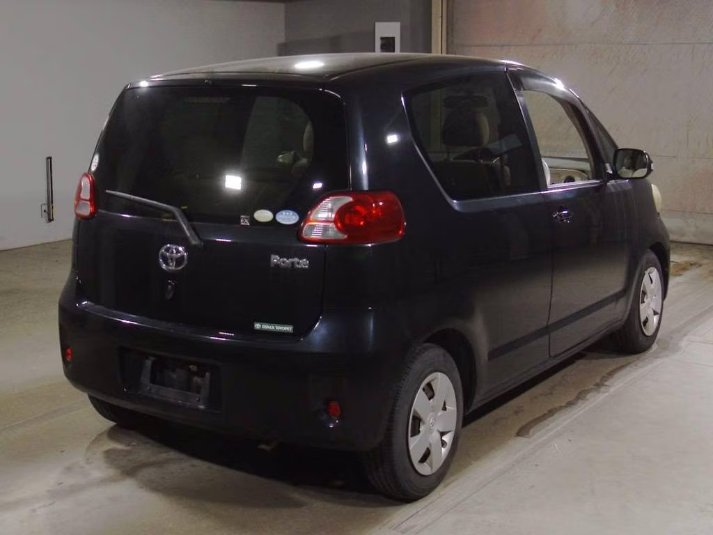 TOYOTA PORTE