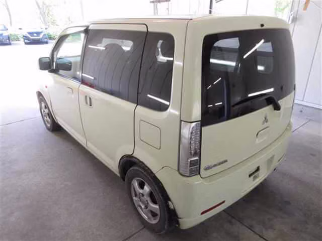 MITSUBISHI EK WAGON