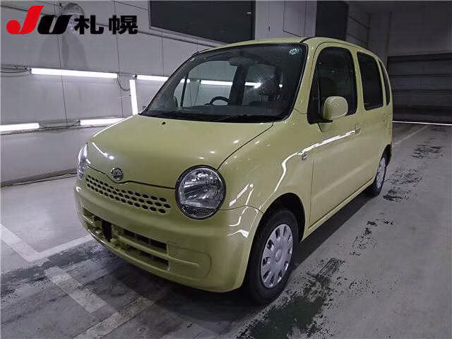 DAIHATSU MOVE LATTE