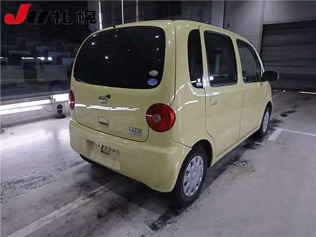 DAIHATSU MOVE LATTE
