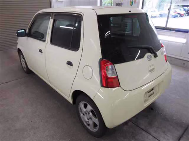 DAIHATSU ESSE