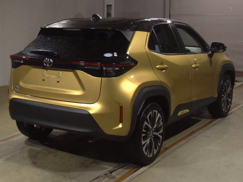 TOYOTA YARIS CROSS