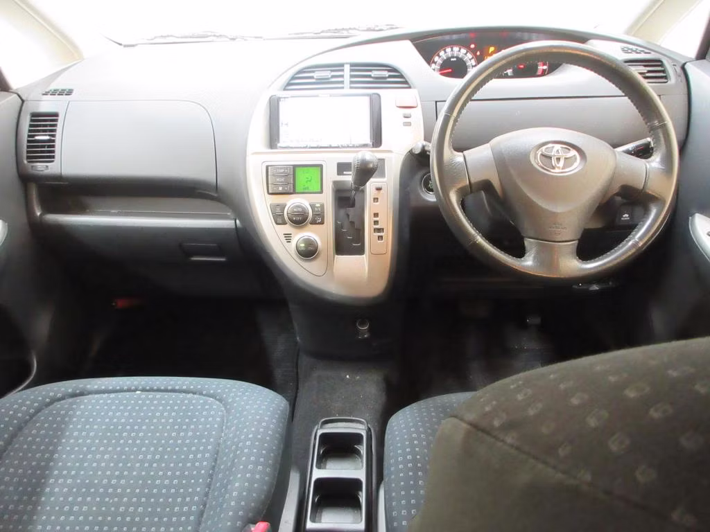 TOYOTA RACTIS