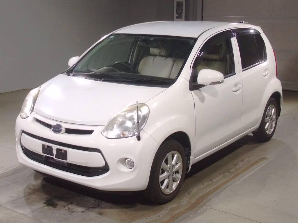 DAIHATSU BOON