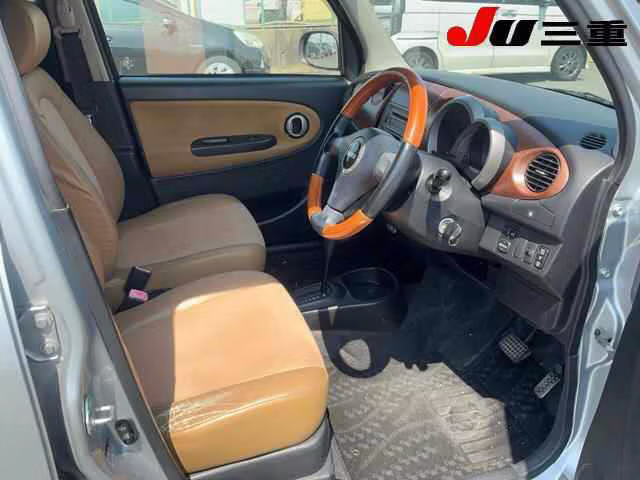 DAIHATSU MIRA GINO