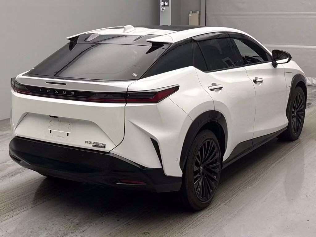 LEXUS RZ450E