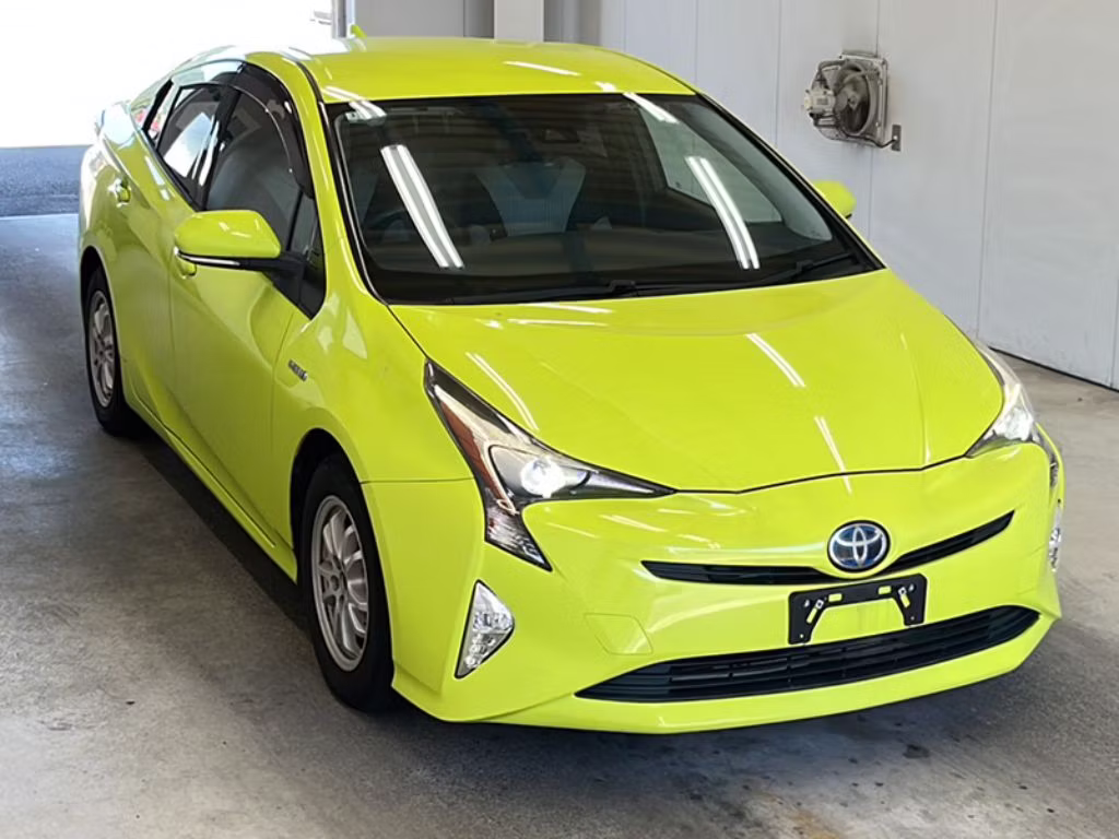 TOYOTA PRIUS