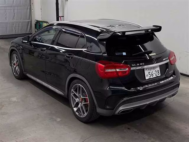 MERCEDES-BENZ GLA-CLASS