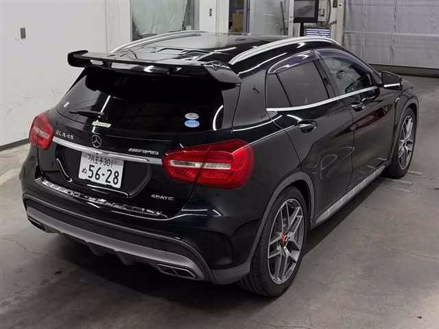 MERCEDES-BENZ GLA-CLASS