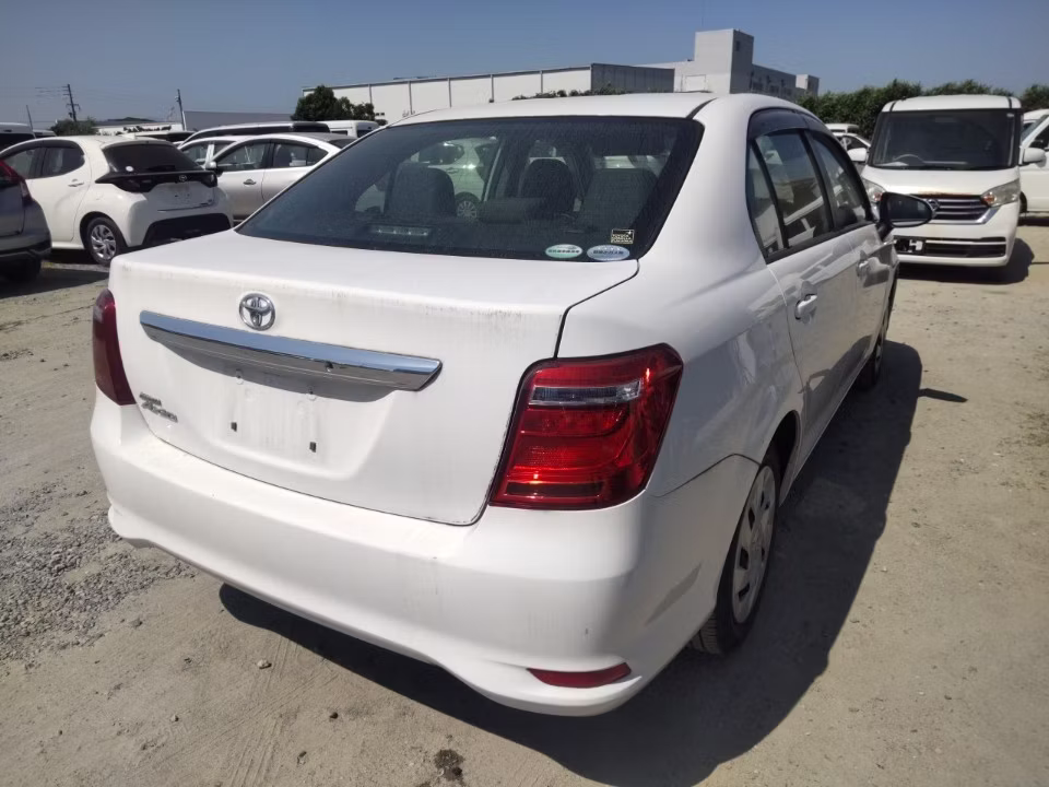 TOYOTA COROLLA AXIO