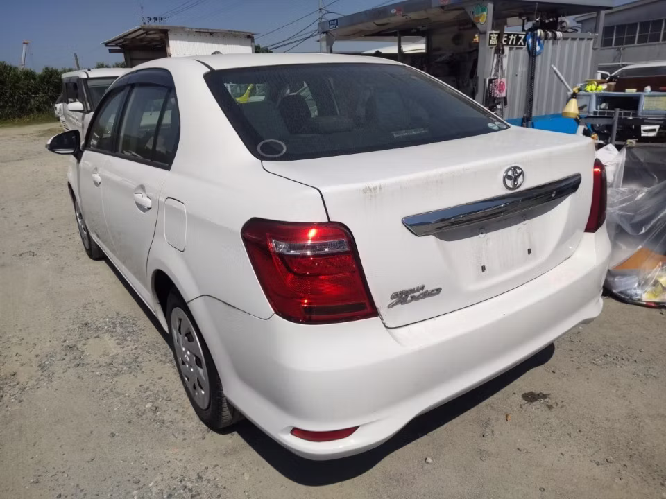 TOYOTA COROLLA AXIO