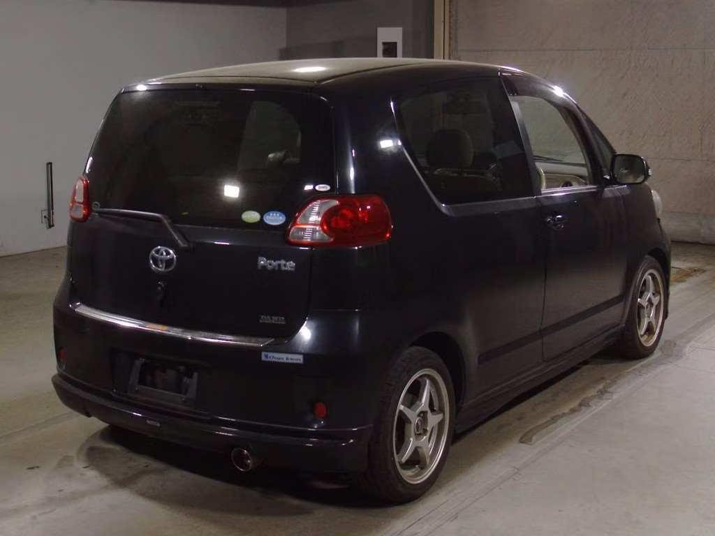 TOYOTA PORTE