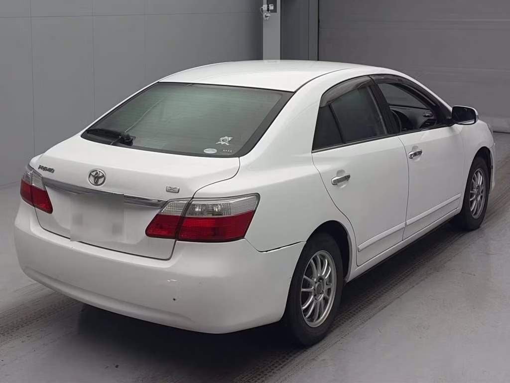 TOYOTA PREMIO