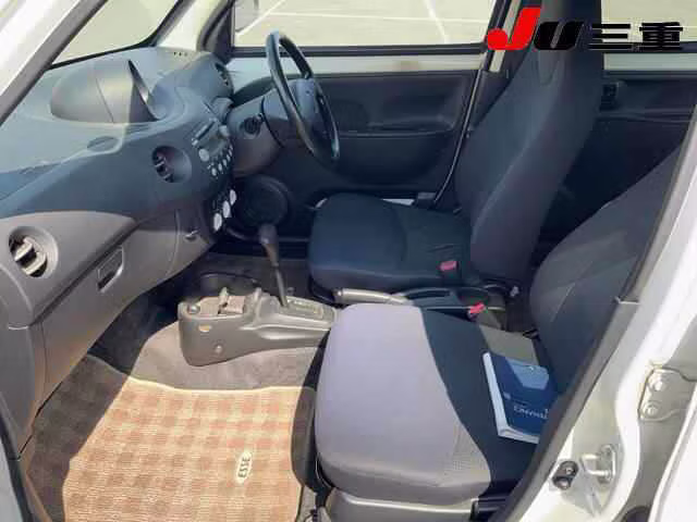 DAIHATSU ESSE