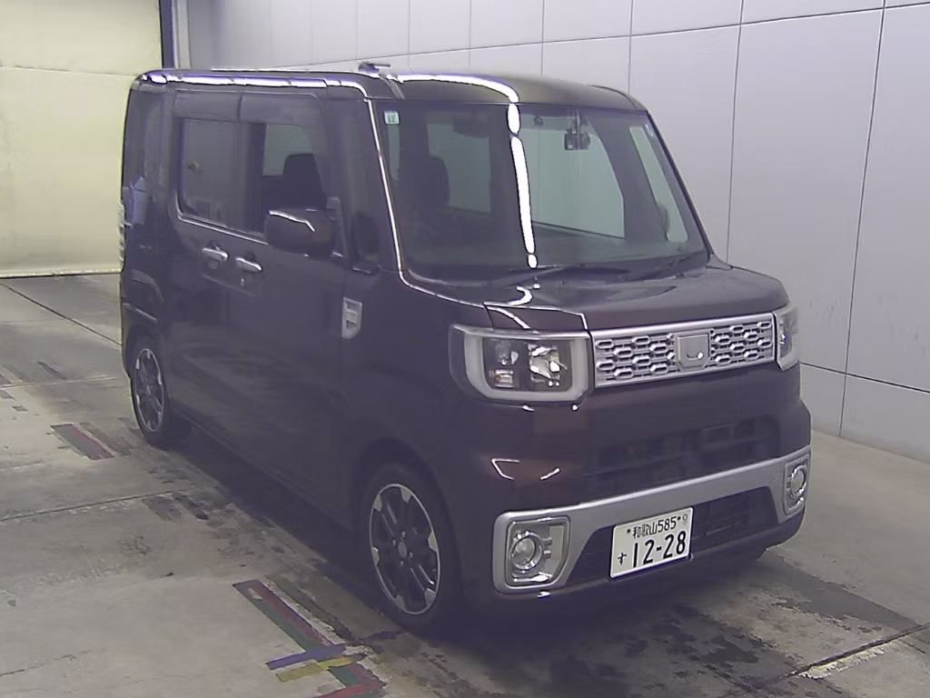 DAIHATSU WAKE