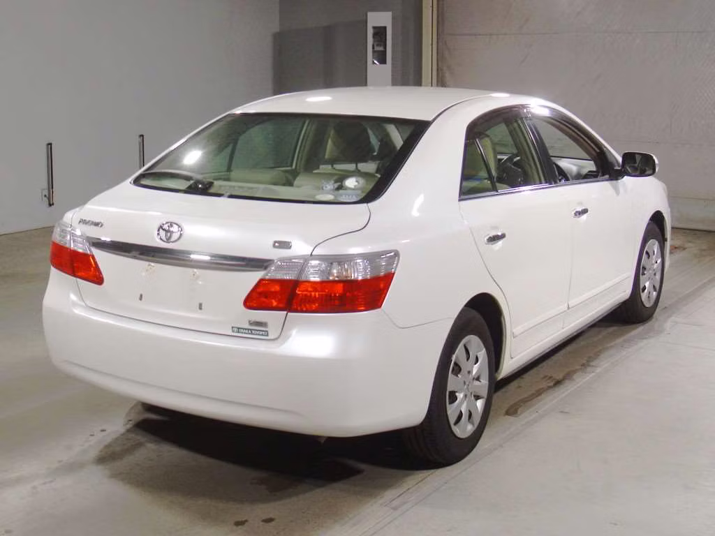 TOYOTA PREMIO