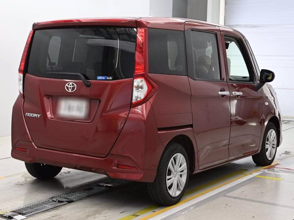TOYOTA ROOMY