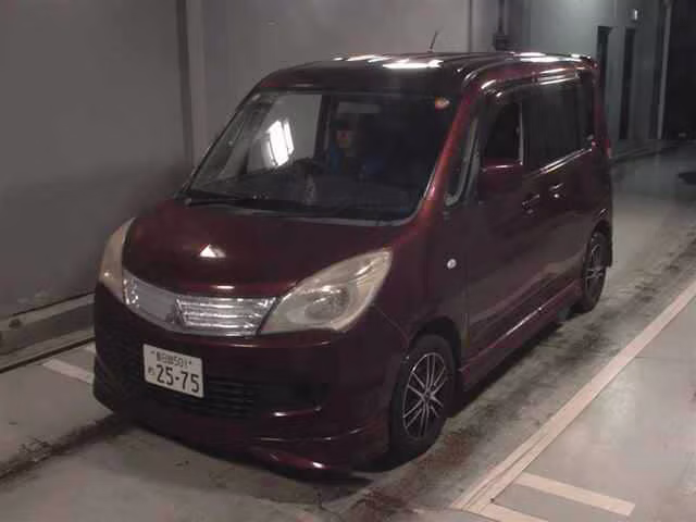 MITSUBISHI DELICA D:2